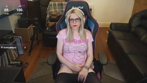 Snapshot of kelseycobalt chatting on 10.07.25 kelseycobalt online show from 10.07.25