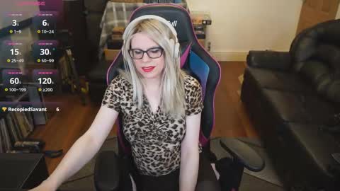 Snapshot of kelseycobalt chatting on 10.15.25 kelseycobalt online show from 10.15.25
