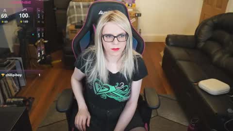 Snapshot of kelseycobalt chatting on 10.22.25 kelseycobalt online show from 10.22.25