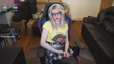 Snapshot of kelseycobalt chatting on 12.15.25 kelseycobalt online show from 12.15.25