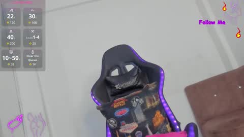 Snapshot of kelsi_steele chatting on 10.18.25 kelsi_steele online show from 10.18.25