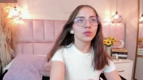 Snapshot of kely_morgan chatting on 06.03.26 Kely online show from 06.03.26