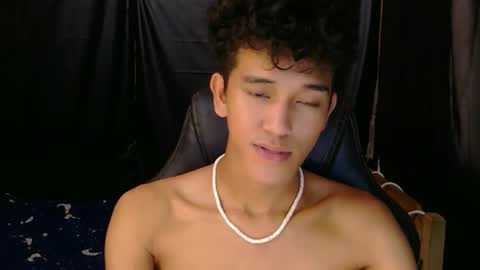 Snapshot of ken_bigcockxx chatting on 03.25.26 Ken online show from 03.25.26