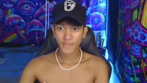 Snapshot of ken_bigcockxx chatting on 05.15.26 Ken online show from 05.15.26