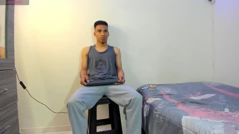 Snapshot of kenan_2601 chatting on 10.29.25 kenan 2601 online show from 10.29.25