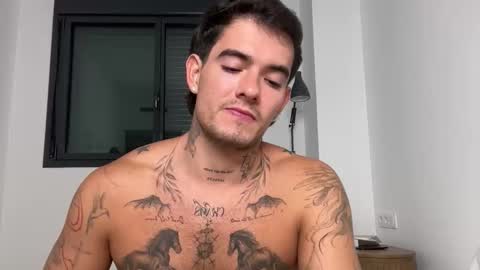 Snapshot of kenboyea_ chatting on 09.27.25 luis carlos esteban online show from 09.27.25