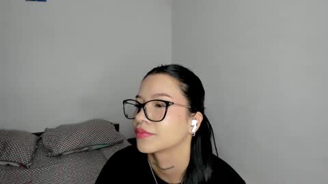 Kendal online show from 09.10.25