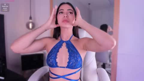 Snapshot of kendall__blake chatting on 09.13.25 online show from 09.13.25