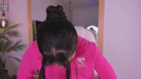 Snapshot of kendall__blake chatting on 10.18.25 online show from 10.18.25