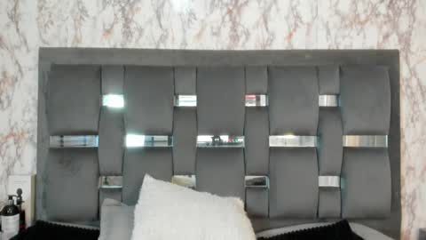 Kendall online show from 01.08.25