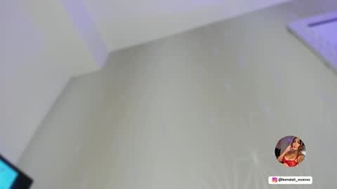 kendall_evanss_ online show from 02.19.26