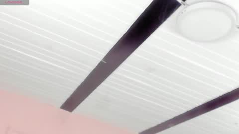 kendallbleer online show from 03.04.25