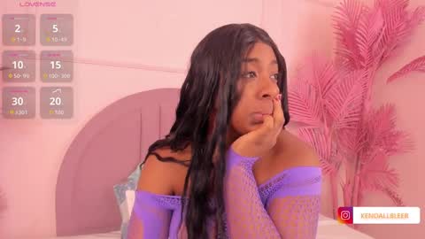 kendallbleer online show from 11.10.25