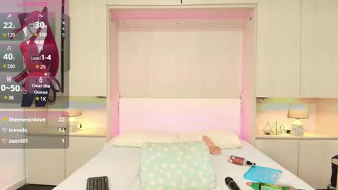 Snapshot of kendallrosse1 chatting on 02.28.25 Kendal online show from 02.28.25