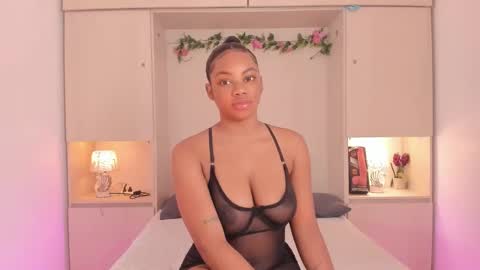 Kendal online show from 10.17.25