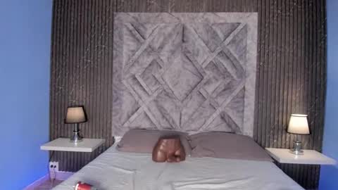 Kendal online show from 03.10.26