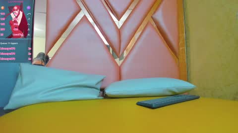 Snapshot of kendalltaylorr chatting on 12.22.24 Kendall and Taylor online show from 12.22.24