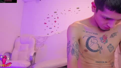 Snapshot of kendalltaylorr chatting on 01.15.25 Kendall and Taylor online show from 01.15.25