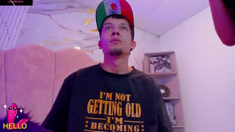 Snapshot of kendalltaylorr chatting on 01.29.25 Kendall and Taylor online show from 01.29.25