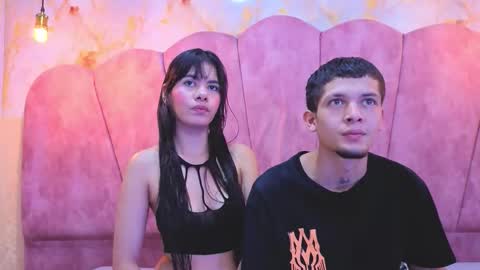 Snapshot of kendalltaylorr chatting on 10.12.25 Kendall and Taylor online show from 10.12.25