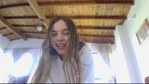 Snapshot of kendalltyler chatting on 01.29.25 kendall online show from 01.29.25