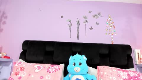 kendallwings online show from 12.04.25