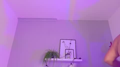   online show from 10.07.25