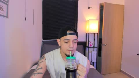 kendel_dimitri online show from 04.15.26