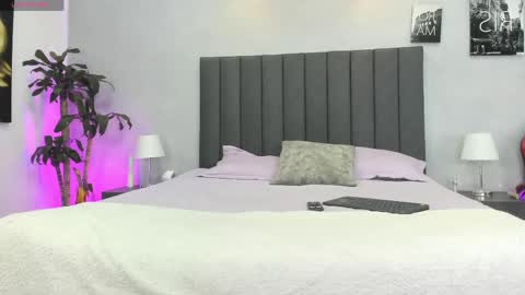 Kendra London online show from 05.09.26