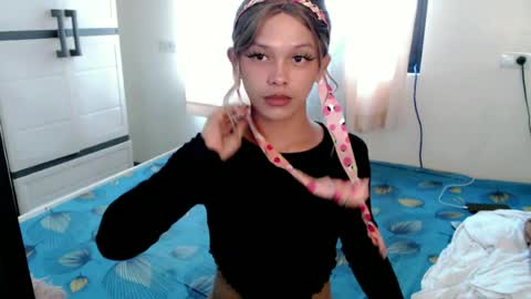kendra_lunaxx online show from 06.17.26