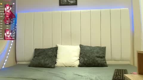 Snapshot of kendra_lux1 chatting on 11.10.25 kendra_lux1 online show from 11.10.25