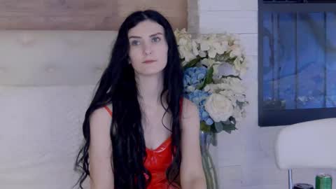 Snapshot of kendrabloom chatting on 01.15.26 KendraBloom online show from 01.15.26