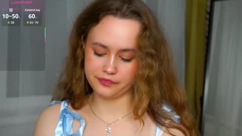 Kira online show from 10.14.25