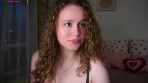 Kira online show from 06.11.26