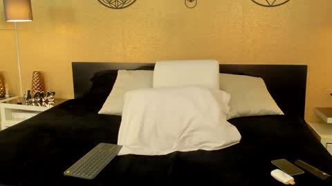 KENDRA online show from 01.26.25