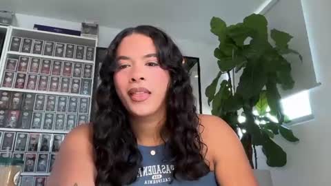 Hi Im kendra- onlyfans. isab2896 online show from 06.28.26