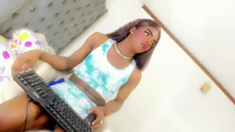 kenia_nihiara online show from 07.29.26