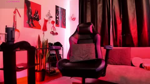 kenia_thompsom01 online show from 06.17.26