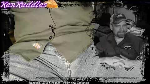 Snapshot of kenkuddles chatting on 09.28.25 Ken Kuddles online show from 09.28.25