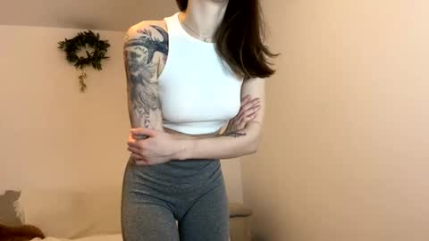 Snapshot of kennasoft chatting on 02.27.25 Kenna next time online - 2nd of Dec online show from 02.27.25