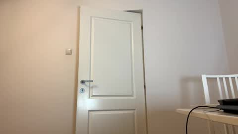 Snapshot of kennasoft chatting on 10.18.25 Kenna next time online - 2nd of Dec online show from 10.18.25