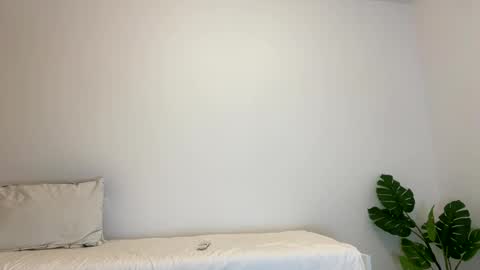 Snapshot of kennasoft chatting on 11.02.25 Kenna next time online - 2nd of Dec online show from 11.02.25