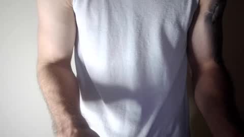 Snapshot of kennerfox77 chatting on 02.10.25 Kennfox777 online show from 02.10.25