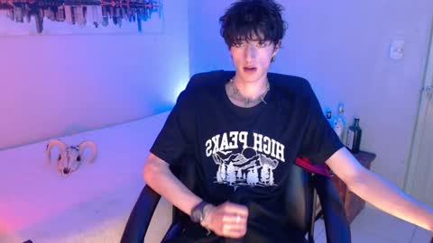 Snapshot of kenny__hot chatting on 01.27.25 kenny online show from 01.27.25