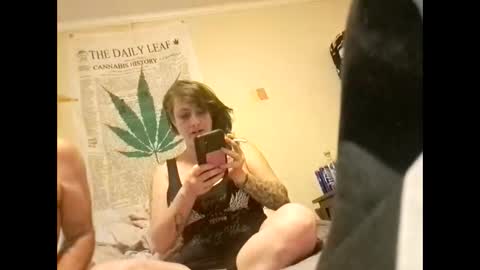 Snapshot of kennyxtralong chatting on 09.15.25 kennyxtralong online show from 09.15.25