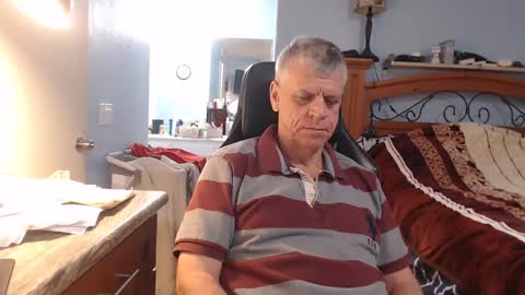 Snapshot of kent_ham chatting on 02.26.25 kent_ham online show from 02.26.25