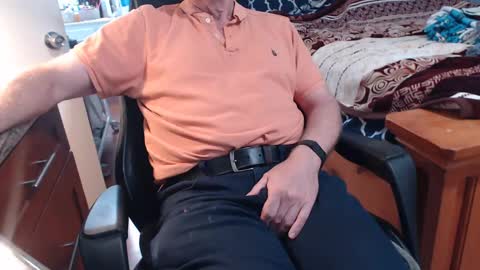 Snapshot of kent_ham chatting on 03.10.25 kent_ham online show from 03.10.25