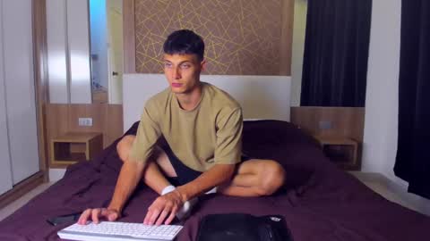 Peter     online show from 02.09.25