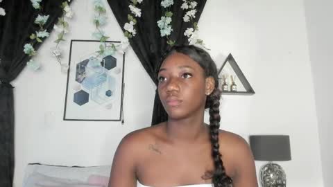 Snapshot of kentha_mitchellss chatting on 04.13.26 KENTHA online show from 04.13.26