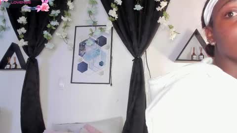 Snapshot of kentha_mitchellss chatting on 05.05.26 KENTHA online show from 05.05.26